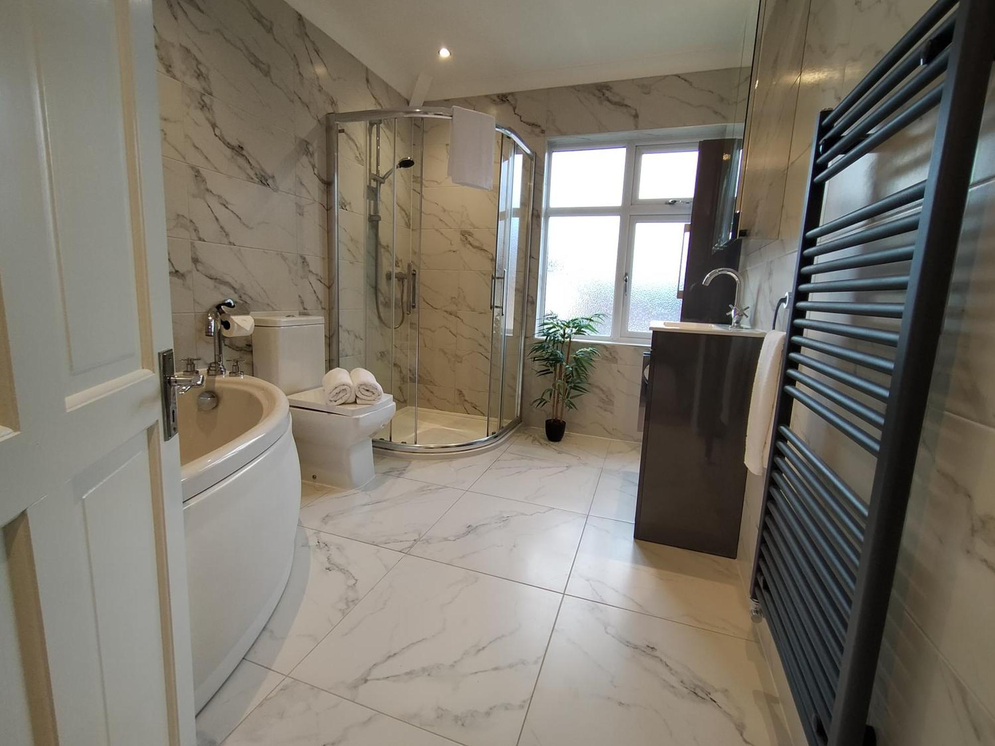Sirius House - Sleeps 7, Driveway, Garden Villa Crewe Eksteriør bilde