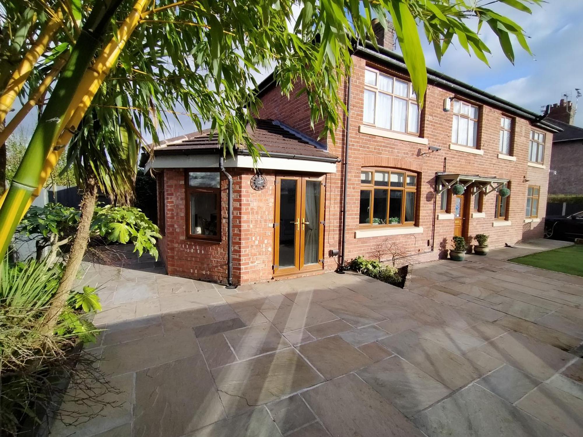 Sirius House - Sleeps 7, Driveway, Garden Villa Crewe Eksteriør bilde