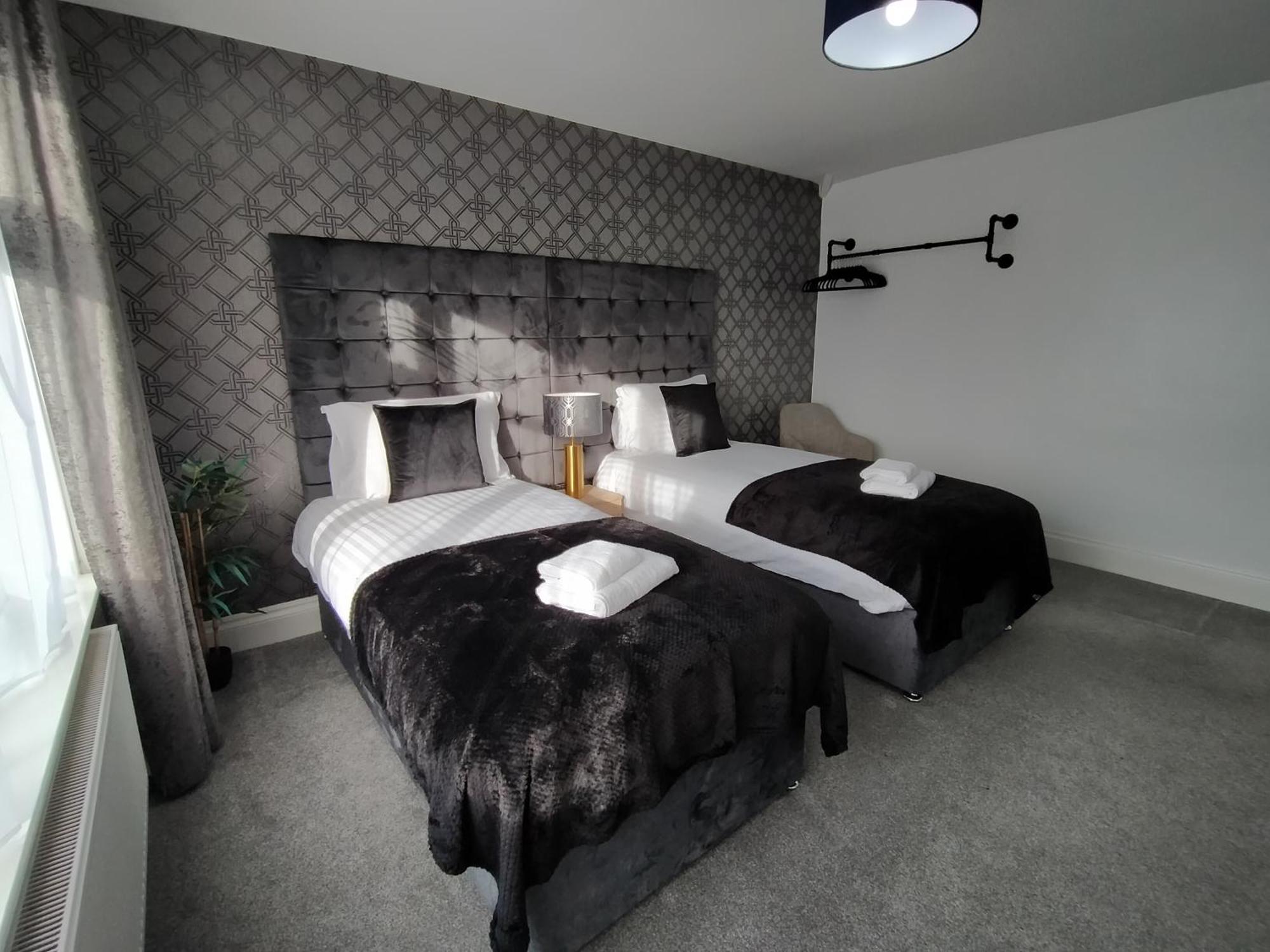 Sirius House - Sleeps 7, Driveway, Garden Villa Crewe Eksteriør bilde