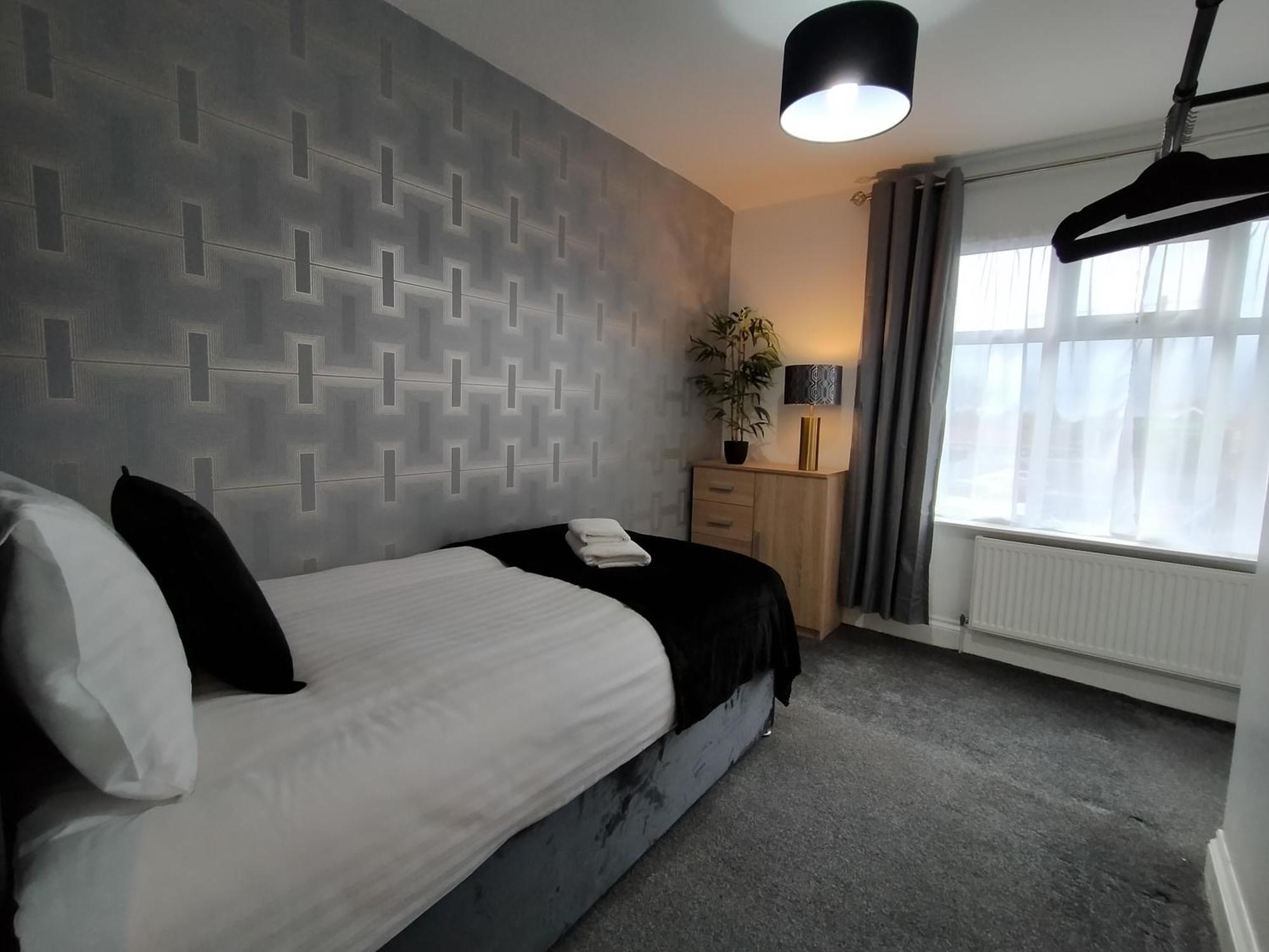 Sirius House - Sleeps 7, Driveway, Garden Villa Crewe Eksteriør bilde